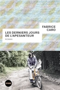 Couverture du livre avec un jeune homme sur une mobylette.