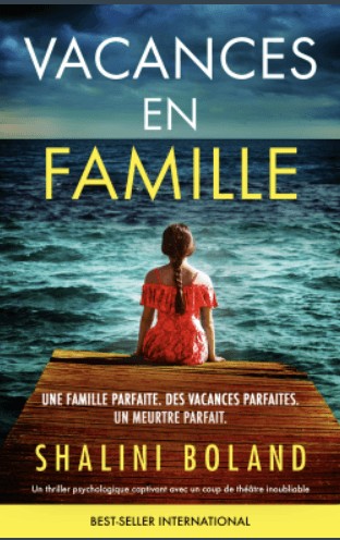 Couverture du livre avec une femme qui regarde la mer.